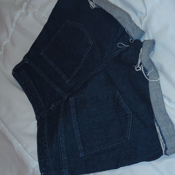 Universal Thread vintage midi Jean shorts - Picture 4 of 4